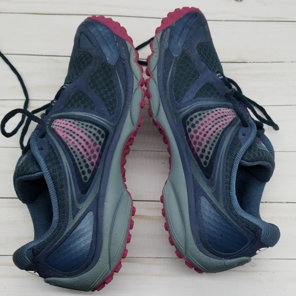 brooks puregrit 3 womens gold